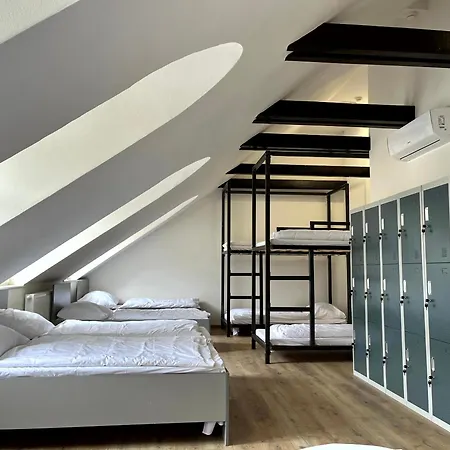 Waltz Hostel Bratislava