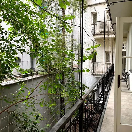 Waltz Hostel Μπρατισλάβα