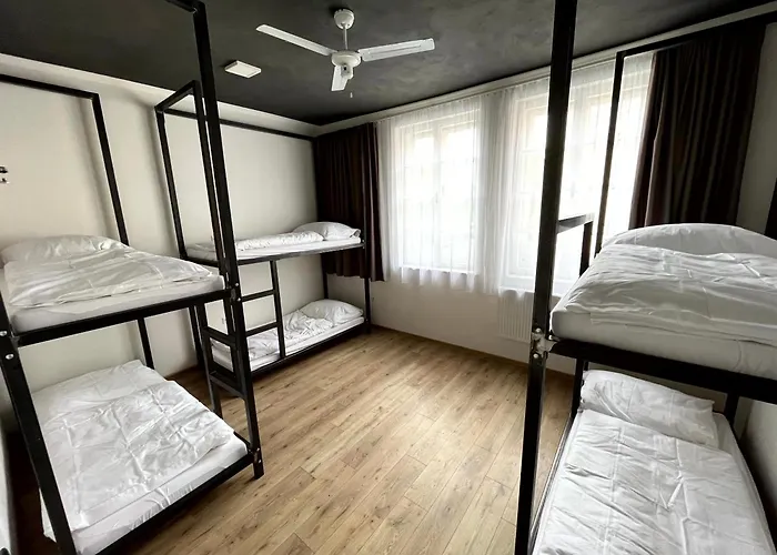 Waltz * ברטיסלאבה