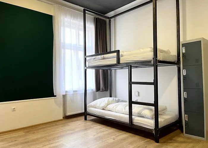 Waltz * ברטיסלאבה