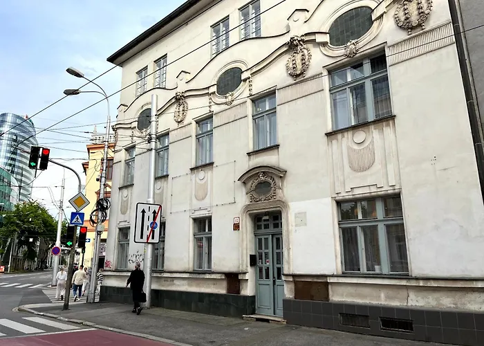 Waltz ברטיסלאבה